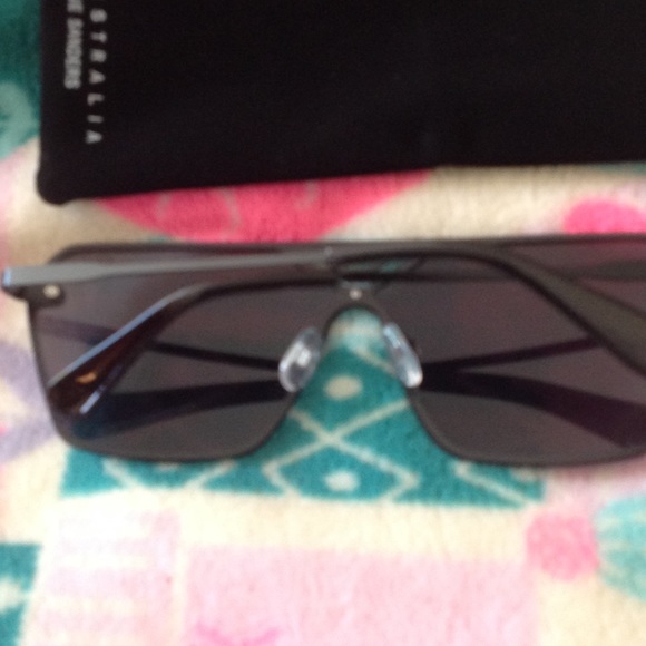 1 left ! QUAY Stargazer sunnies - Picture 3 of 7